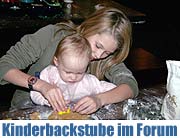 vorweihnachtliche Backstube für Kinder Café Forum ludt am 4.12. zum sleberbacken (Foto. MartiN Schmitz)